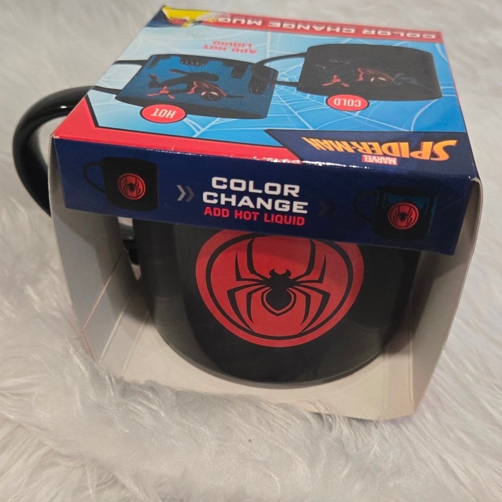 Marvel Spider-Man Miles Morales Color Change Mug Zak Designs 15oz SMCG-1590 New